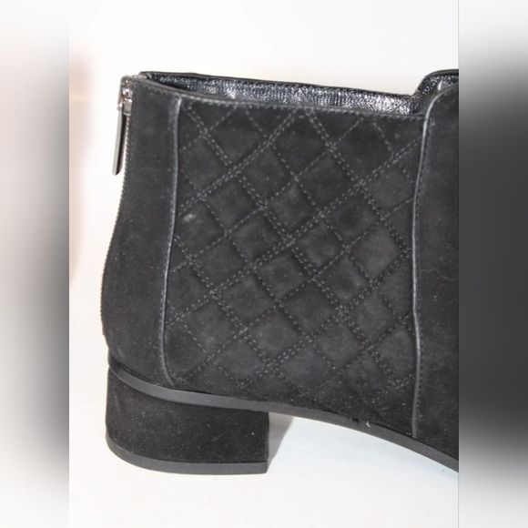 Aquatalia by Marvin K. 8.5 Suede Back Zip Chelsea Flat Ankle Boots - Picture 3 of 16